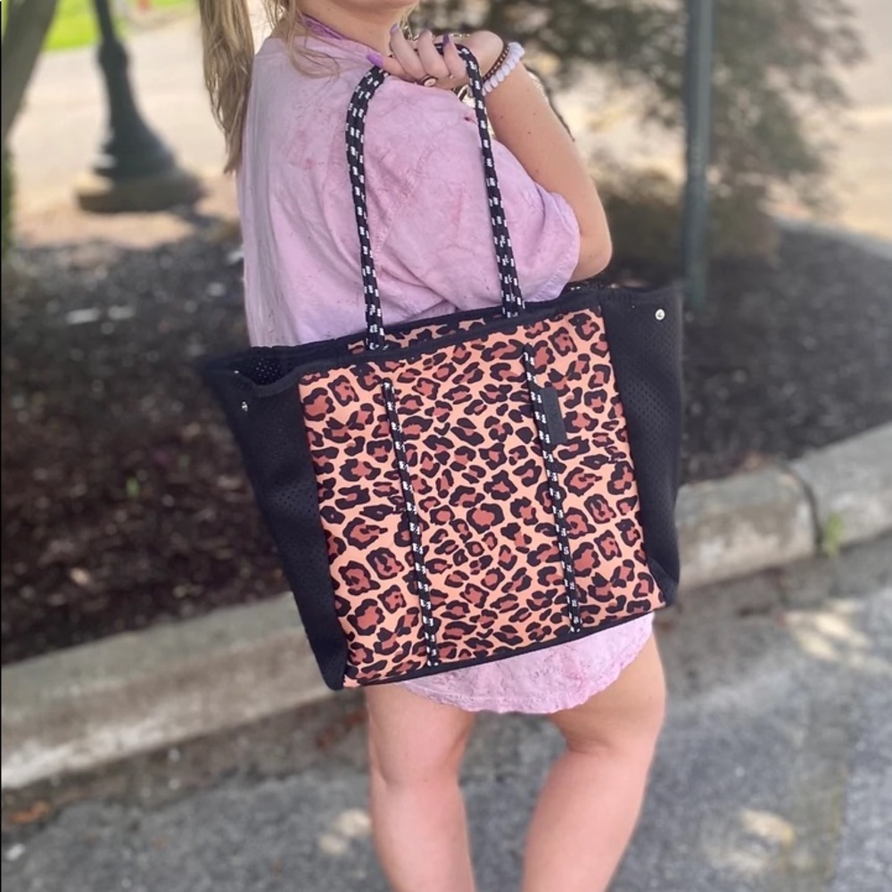 LAST! Leopard Multifunctional Neoprene Tote Bag